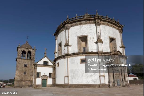 round church mosteiro da serra do pilar, vila nova de gaia, porto, portugal - abadia mosteiro fotografías e imágenes de stock