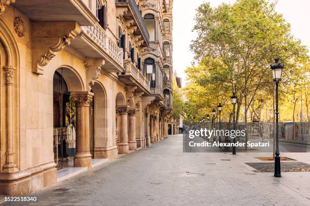 passeig de gracia avenue in barcelona, spain - avenida imagens e fotografias de stock