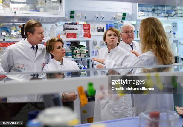 July 2023, Luxembourg, Luxemburg: Federal President Frank-Walter Steinmeier and his wife Elke Büdenbender visit the Luxembourg Centre for Systems...