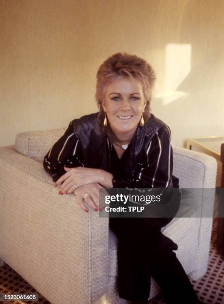 Canadian singer Anne Murray poses for a portrait in New York, New York, October 1982.
