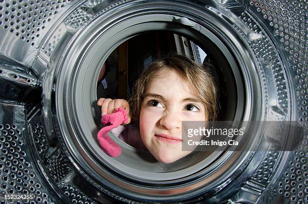 little girl in wash machine - girls wearing see through clothes fotografías e imágenes de stock