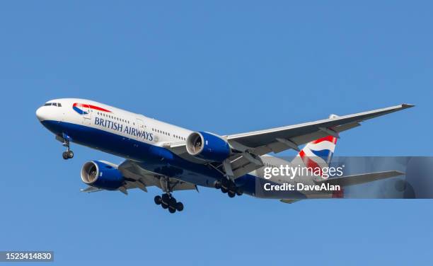 british airways boeing 777-200. - british airways airplane stock pictures, royalty-free photos & images