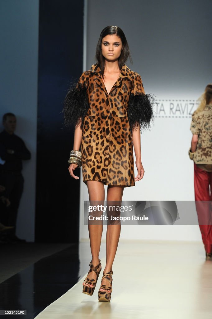 Simonetta Ravizza - Runway - Milan Fashion Week Womenswear S/S 2013
