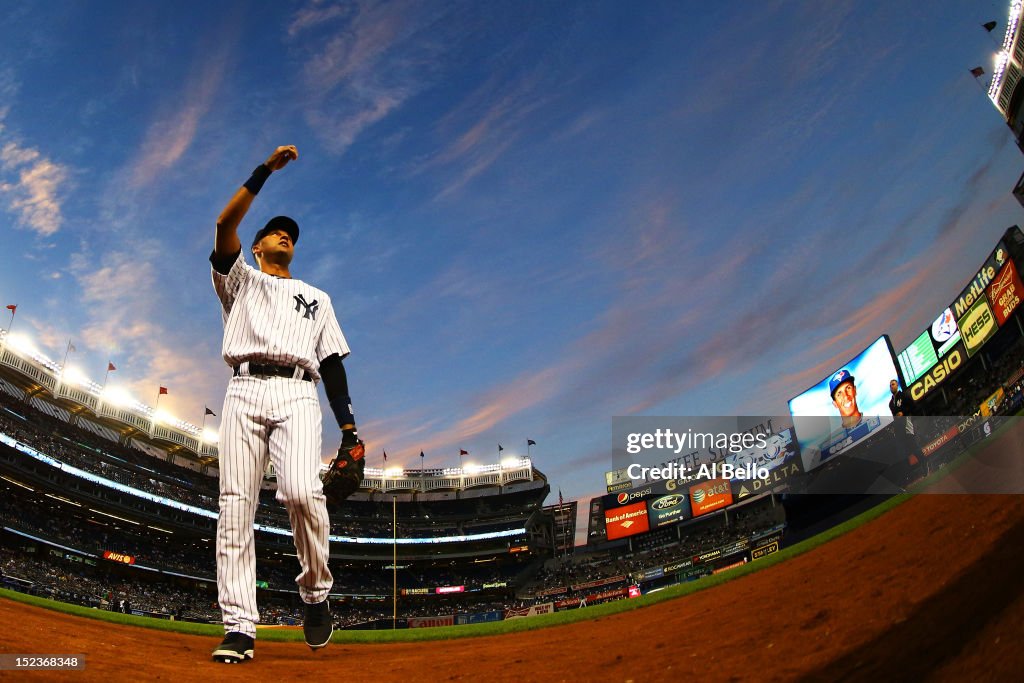 Toronto Blue Jays v New York Yankees - Game Two