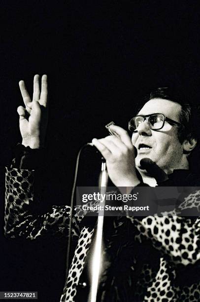 Malcolm Hardee, Red Wedge Comedy Tour, The Coronet, Woolwich, London 3/28/86