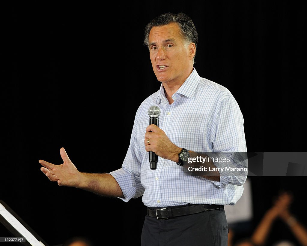 Mitt Romney Rally Republican presidential candidate Mitt Romney attends Juntos Con ...