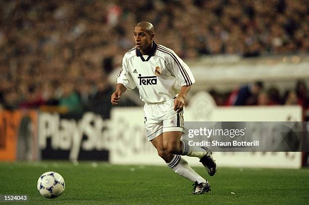 Roberto Carlos of Real Madrid in action during the UEFA Champions League match against Bayern Munich at the Bernabeu Stadium in Madrid, Spain. Bayern...