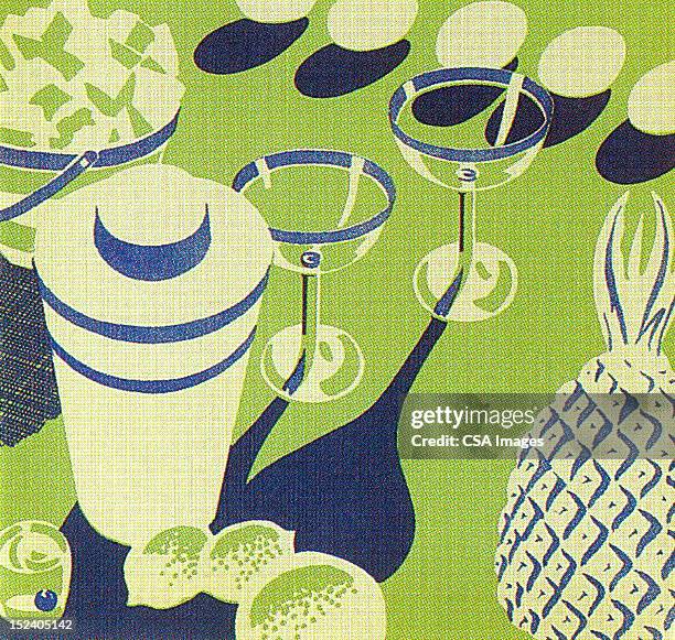 cocktail-shaker und brille mit obst - martini stock-grafiken, -clipart, -cartoons und -symbole