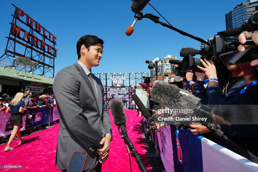 All-Star Red Carpet Show