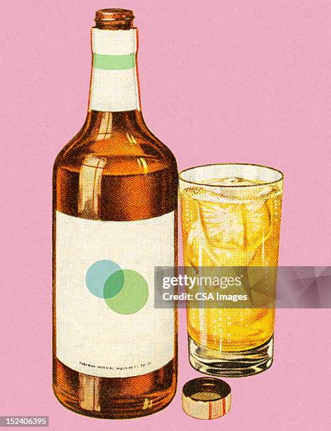 ilustraciones, imágenes clip art, dibujos animados e iconos de stock de botella y copa de licor - whisky