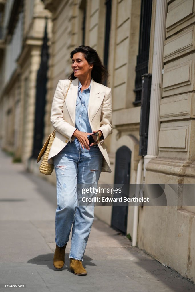 Street Style - Paris Fashion Week - Haute Couture Fall/Winter 2023/2024 - Day Two