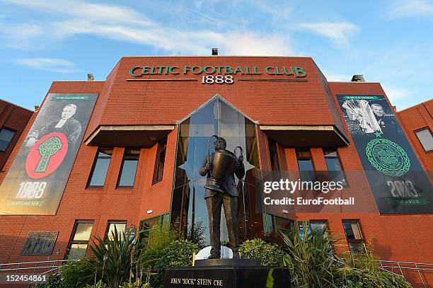 The statue to Celtic FC Legend Jock Stein at Celtic Park ahead of the UEFA Champions League group stage match between Celtic FC and SL Benfica on...