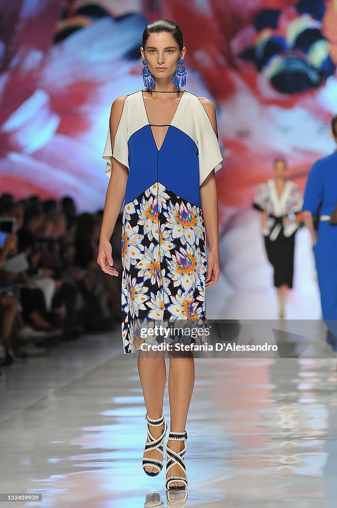 Etro - Runway - Milan Fashion Week Womenswear S/S 2013