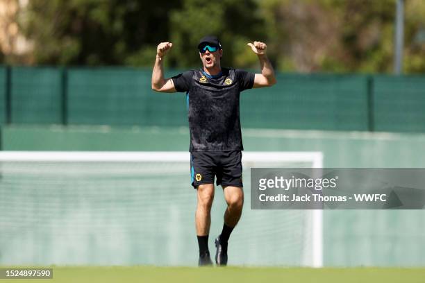Julen Lopetegui, Manager of Wolverhampton Wanderers gives his team instructions during a Wolverhampton Wanderers pre-season training session on July...
