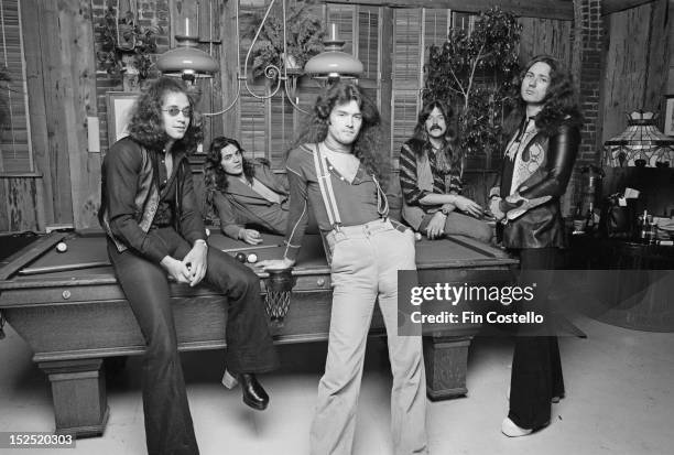 1st JUNE: English rock group Deep Purple posed at Columbia rehearsal studios in Los Angeles, USA in June 1975. Left to right: Drummer Ian Paice,...