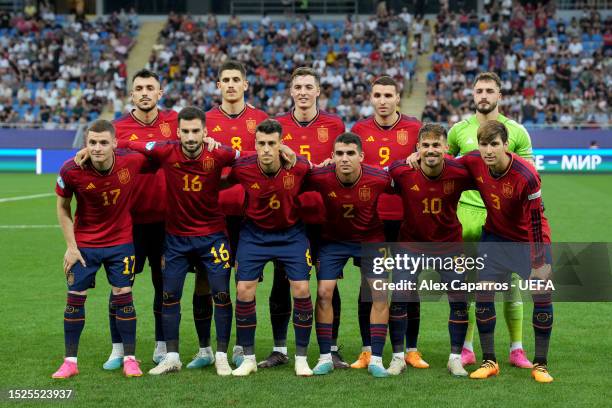 Team of Spain line up for a picture during the UEFA Under-21 Euro 2023 final match between England and Spain at Batumi Arena on July 08, 2023 in...