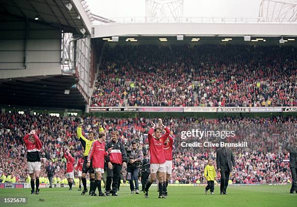 Manchester United Players applaud the crowd during the FA Carling Premiership game between Manchester United and Chelsea at Old Trafford in...