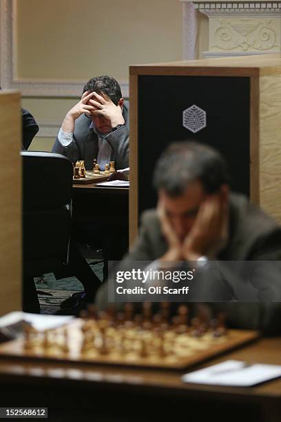 Israeli Chess Grandmaster Boris Gelfand plays in the World Chess London Grand Prix at Simpson's-in-the-Strand on September 22, 2012 in London,...