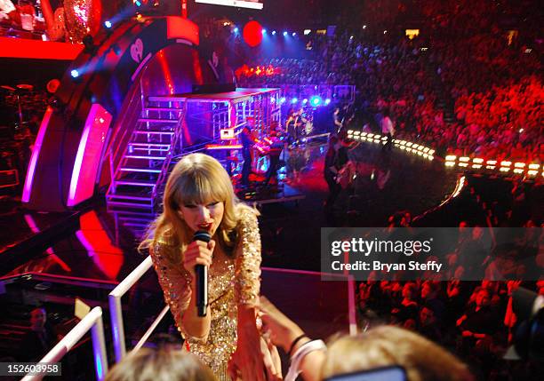 Singer Taylor Swiftn performs onstage during the 2012 iHeartRadio Music Festival at the MGM Grand Garden Arena on September 22, 2012 in Las Vegas,...