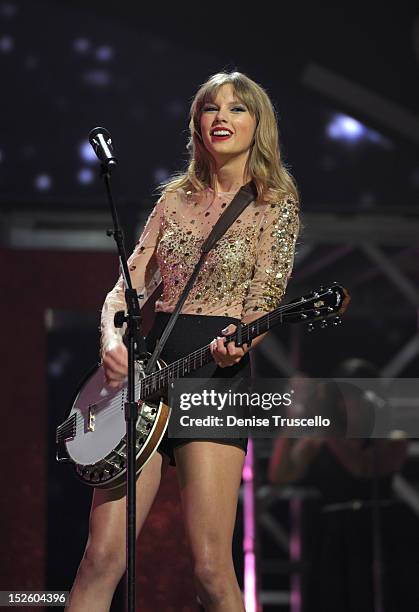 Singer Taylor Swift performs onstage during the 2012 iHeartRadio Music Festival at the MGM Grand Garden Arena on September 22, 2012 in Las Vegas,...