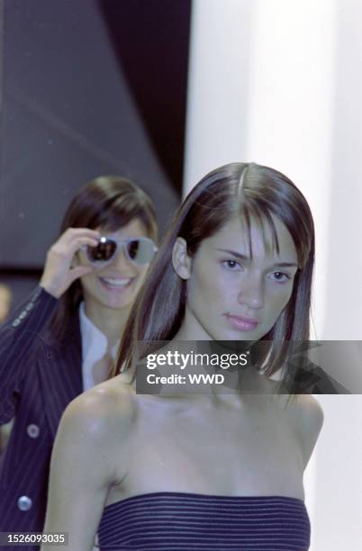 Supermodel Michelle Alves Photos and Premium High Res Pictures - Getty ...