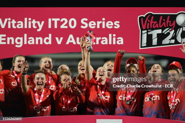 The England team celebrate after winning the iT20 Series against Australia during the Women's Ashes 3rd Vitality IT20 match between England and...