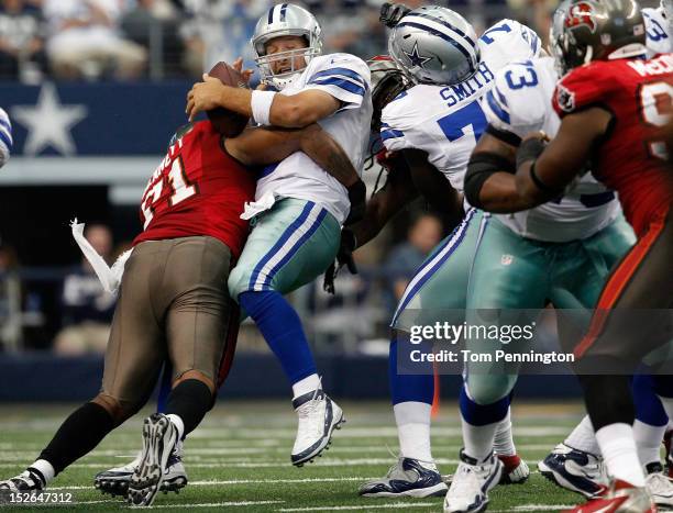 Tony Romo Stab 82 Tony Romo Fumble Photos & High Res Pictures - Getty Images