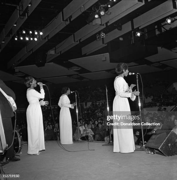 Patti LaBelle and the Bluebelles perform at the Felt Forum on December 5, 1969 in New York City, New York.