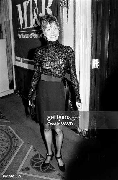 Mary Tyler Moore attends an event at the Waldorf Astoria Hotel in New York City on February 9, 1995.