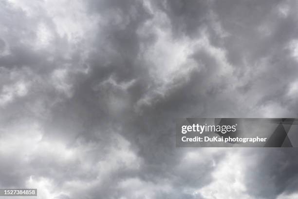 dark clouds - 高層雲 個照片及圖片檔