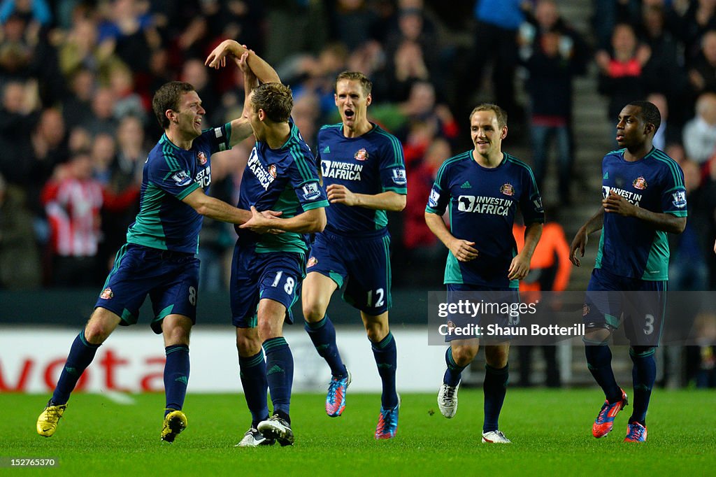 MK Dons v Sunderland - Capital One Cup Third Round