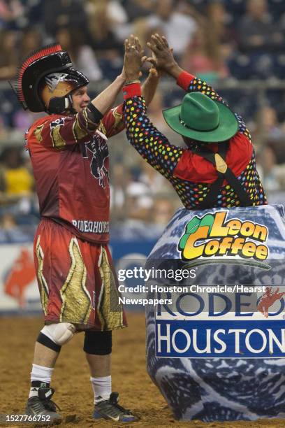 Leon Manchester Bull Rider Rodeo 489 Bullfighter (Rodeo) Stock Photos, High-Res Pictures, and Images ...