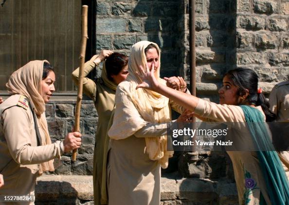 Indian Police Clash With Female Students In Kashmir Indian Police Clash With Female Students In Kashmir
