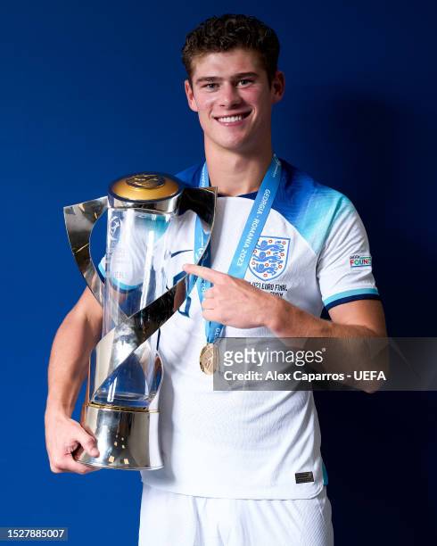 Charlie Cresswell of England poses for a photograph with the UEFA Under-21 Euro 2023 trophy after defeating Spain during the UEFA Under-21 Euro 2023...
