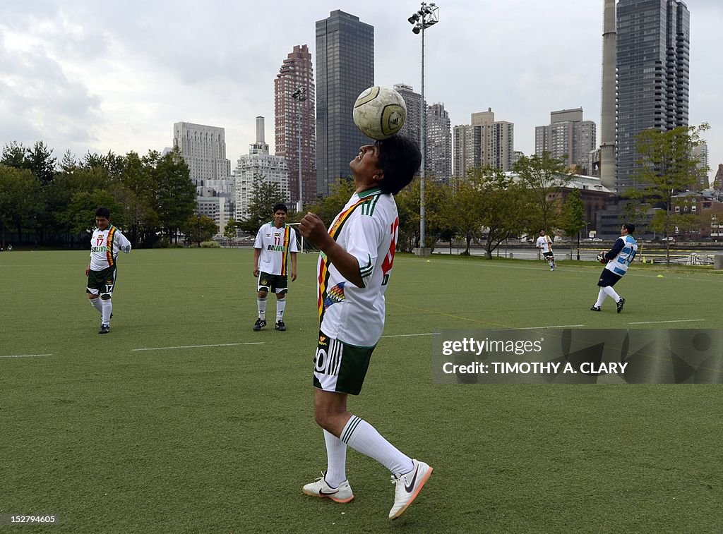UN-BOLIVIA-SOCCER