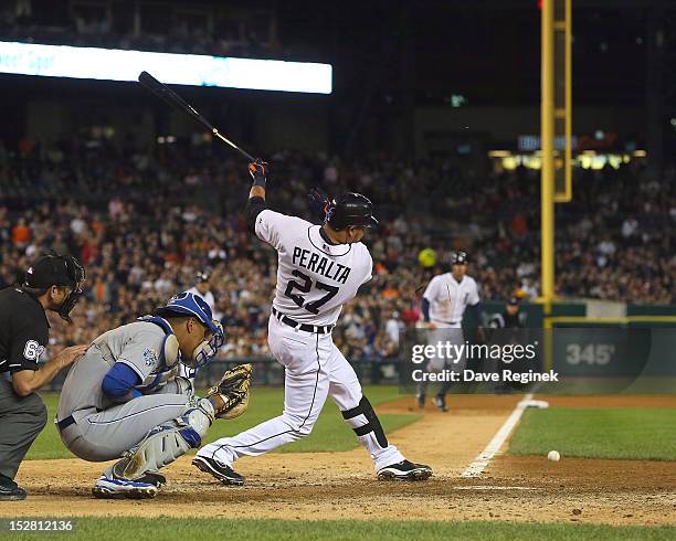 Jhonny Peralta of the Detroit Tigers gets a broken bat ground ball, which ended up driving in the winning run, against the Kansas City Royals during...