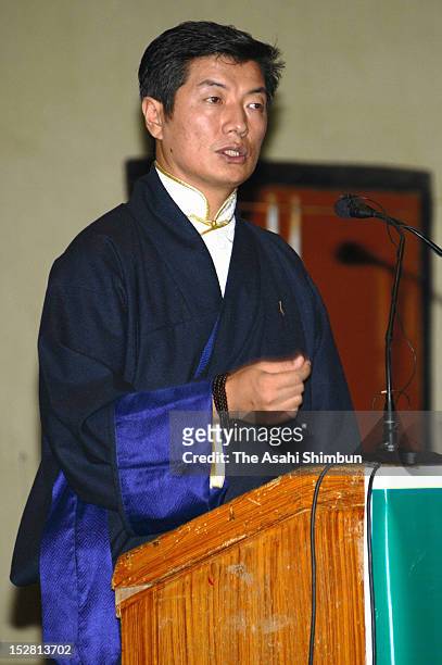 Prime Minister of the Tibetan Government in Exile Lobsang Sangay addresses during the Special General Meeting on September 25, 2012 in Dharamsala,...