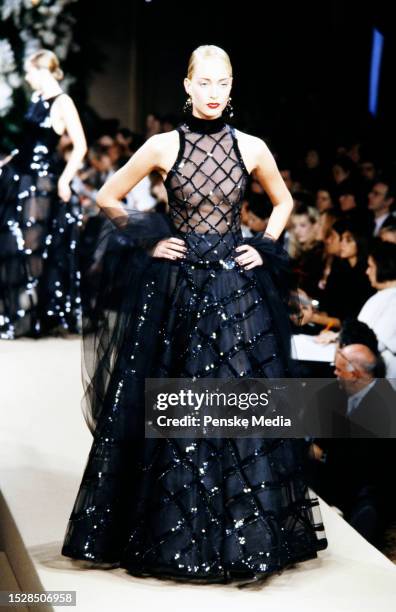 2001 Ysl Spring Ysl High Fashion Show Photos and Premium High Res Pictures - Getty Images