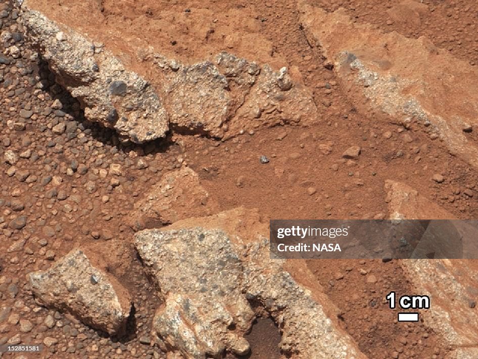 NASA's Curiosity Rover Captures Remnants Of Ancient Streambed On Mars