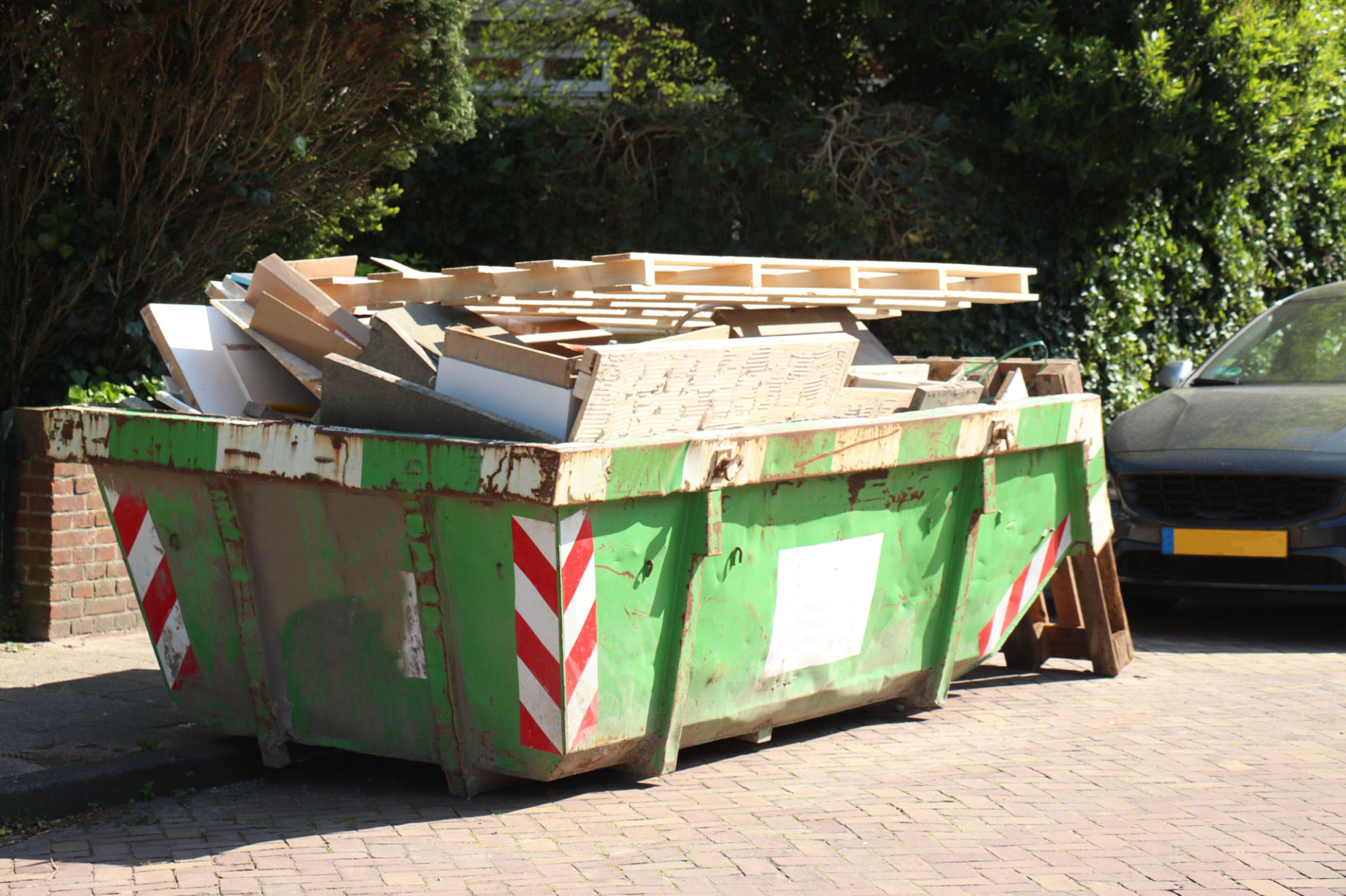 trash bin maintenance