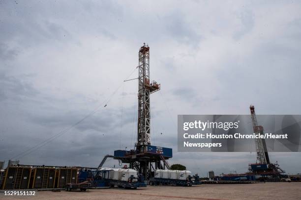 Patterson Roil Rig 65 Patterson Uti Stock Photos, High-Res Pictures, and Images - Getty Images