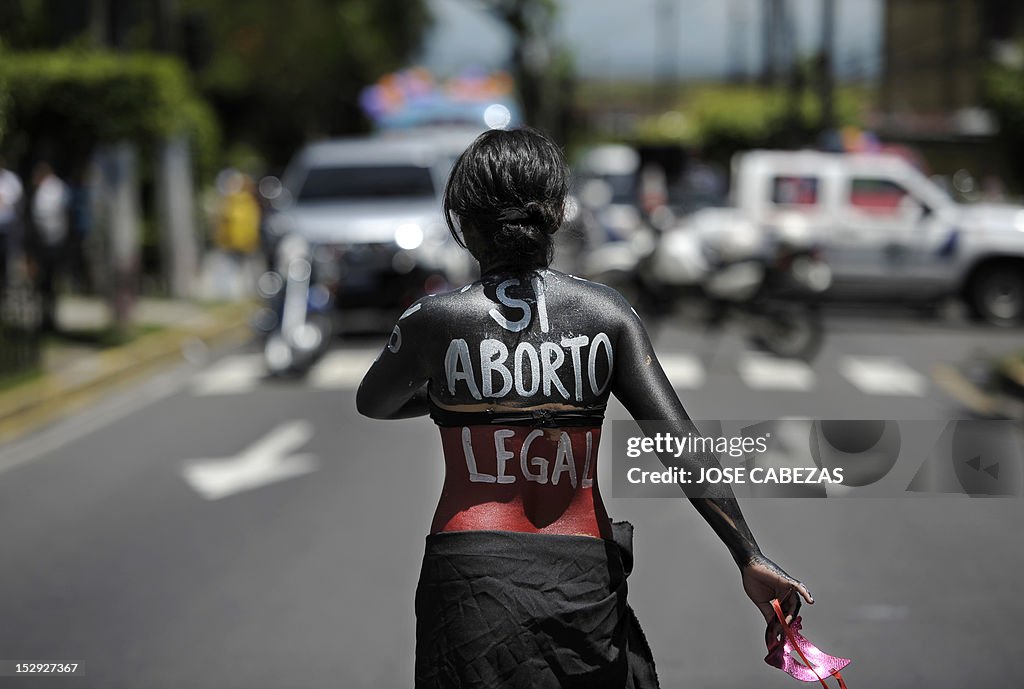 EL SALVADOR-HEALTH-ABORTION-LEGALIZATION-DEMO