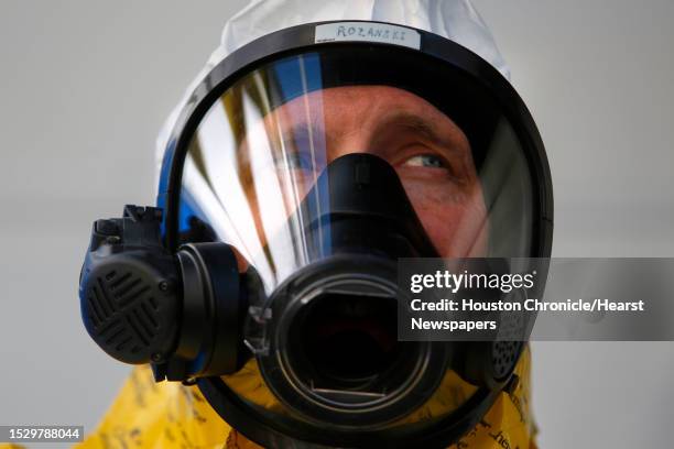 Annie Tom Photos and Premium High Res Pictures - Getty Images