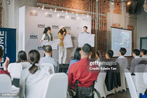 Moderation Team Building Event Moderator Photos and Premium High Res Pictures - Getty Images