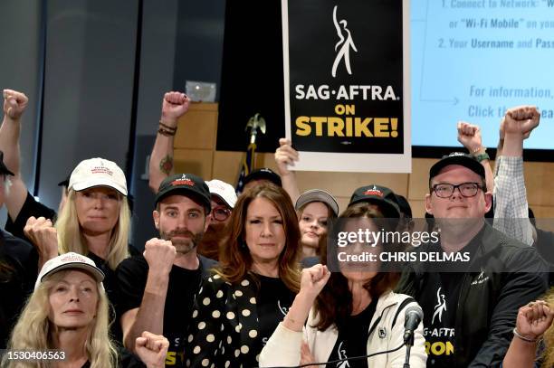 Actress Frances Fisher, SAG-AFTRA secretary-treasurer US actress Joely Fisher, SAG-AFTRA President US actress Fran Drescher, and National Executive...