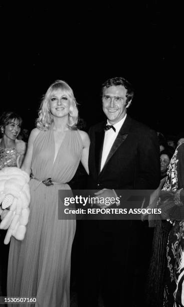 Mylène Demongeot et Marc Simenon lors d'une soirée pendant le Festival de Cannes en mai 1969