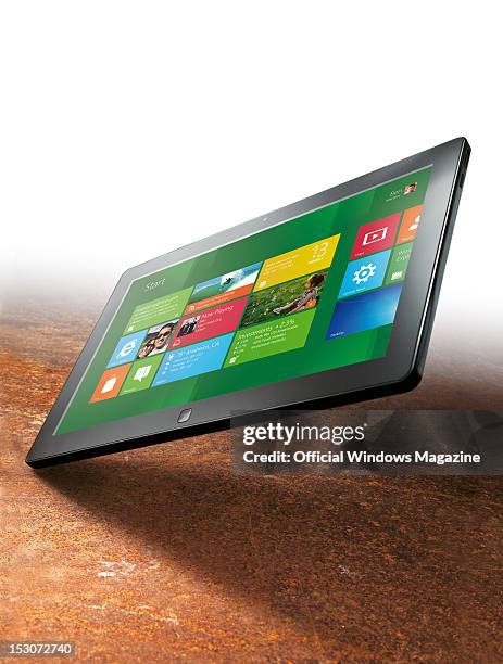 Window Operating System Tablet 242 Windows 10 Operating System Stock Photos, High-Res Pictures, and ...