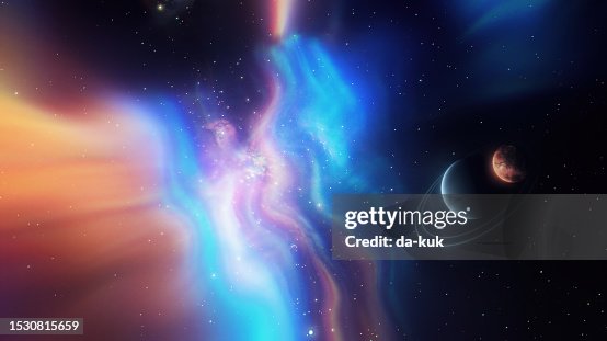 オーロラを通して宇宙空間を飛ぶ。バックグラウンドで見られる惑星と星 オーロラを通して宇宙空間を飛ぶ。バックグラウンドで見られる惑星と星