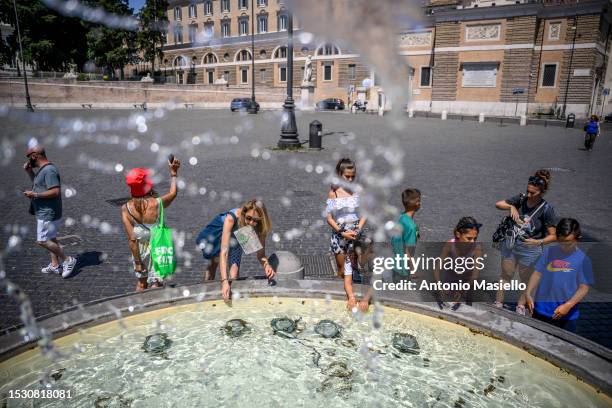Heat In Rome 1,680 Heat Wave Italy Stock Photos, High-Res Pictures, and Images ...