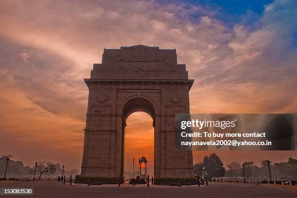 morning at india gate - puerta de la india fotografías e imágenes de stock